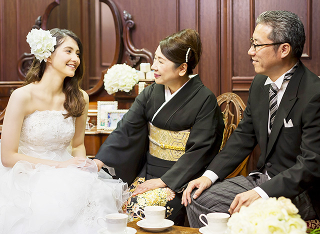 家族婚 少人数お食事会 九州 熊本で結婚式 ウェディングパーティ ウェディングプロデュースならプリマ
